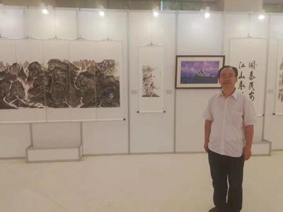 國策智庫專家李德偉參觀上海政協 觀摩領導作品，共話文化藝術交流